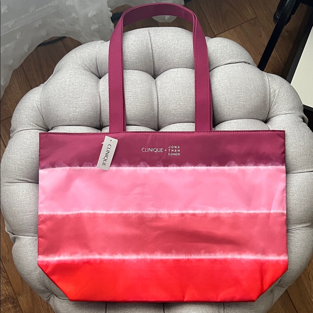 Clinique Pink Red Gradient Tote Bag NWT Small Cosmetic Beauty Bag